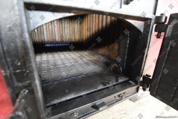 Топка с охлаждаемыми колосниками котла 250 кВт на дровах